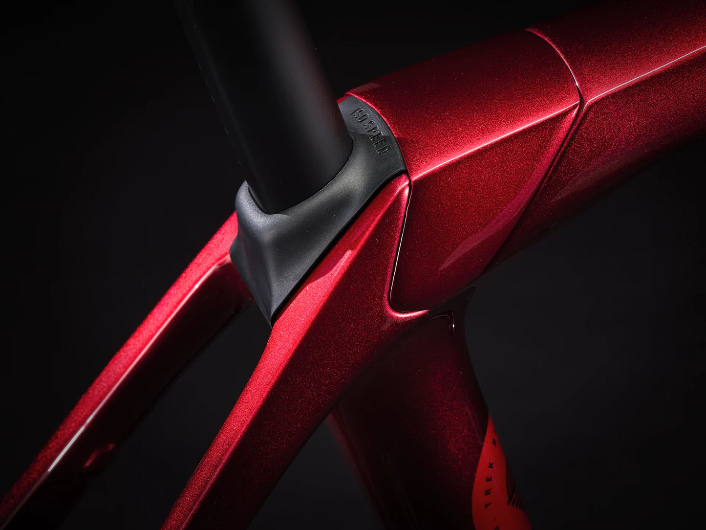 Domane SLR 7 AXS Gen 4 - Metallic Red Smoke to Red Carbon Smoke