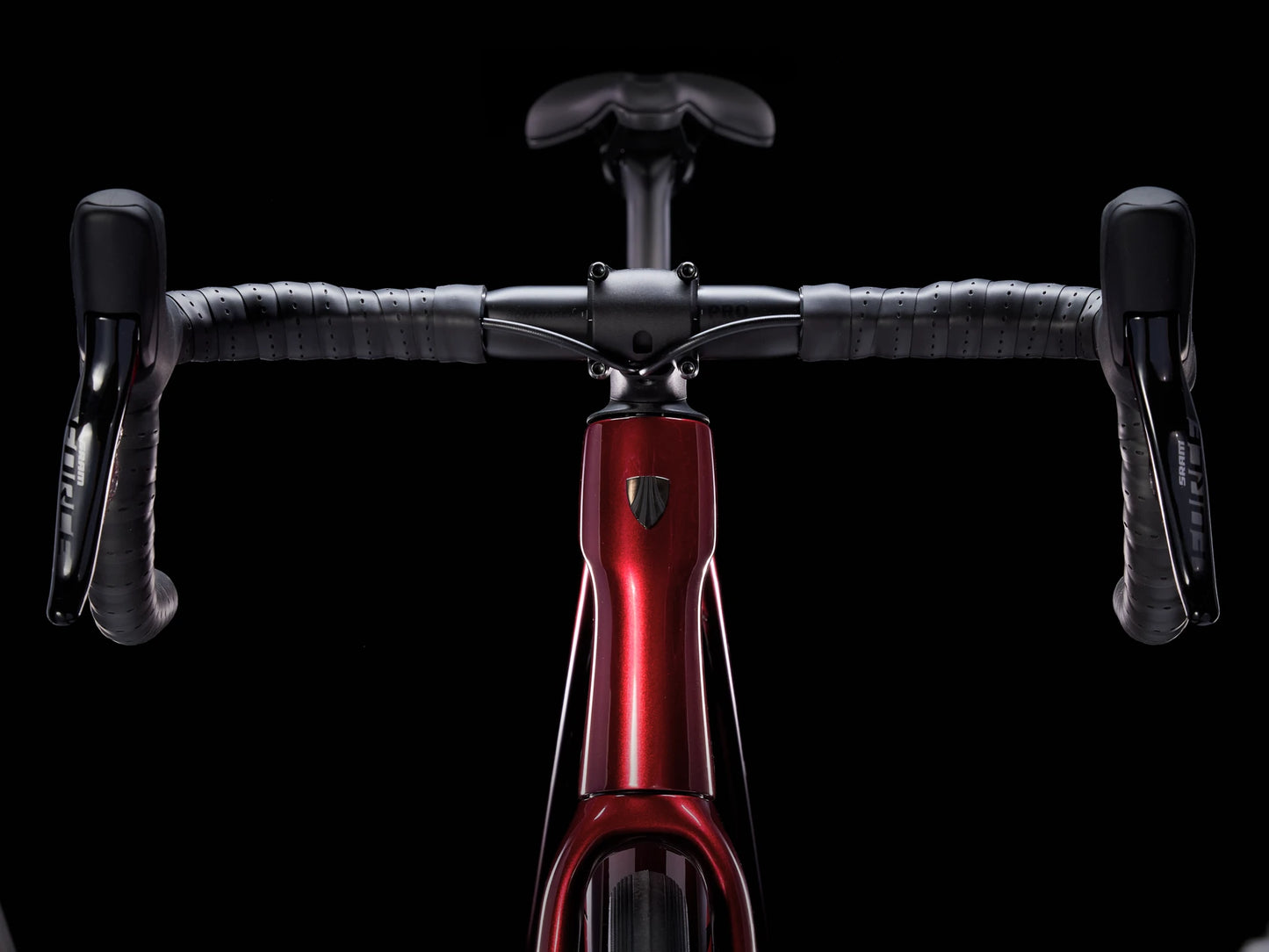 Domane SLR 7 AXS Gen 4 - Metallic Red Smoke to Red Carbon Smoke