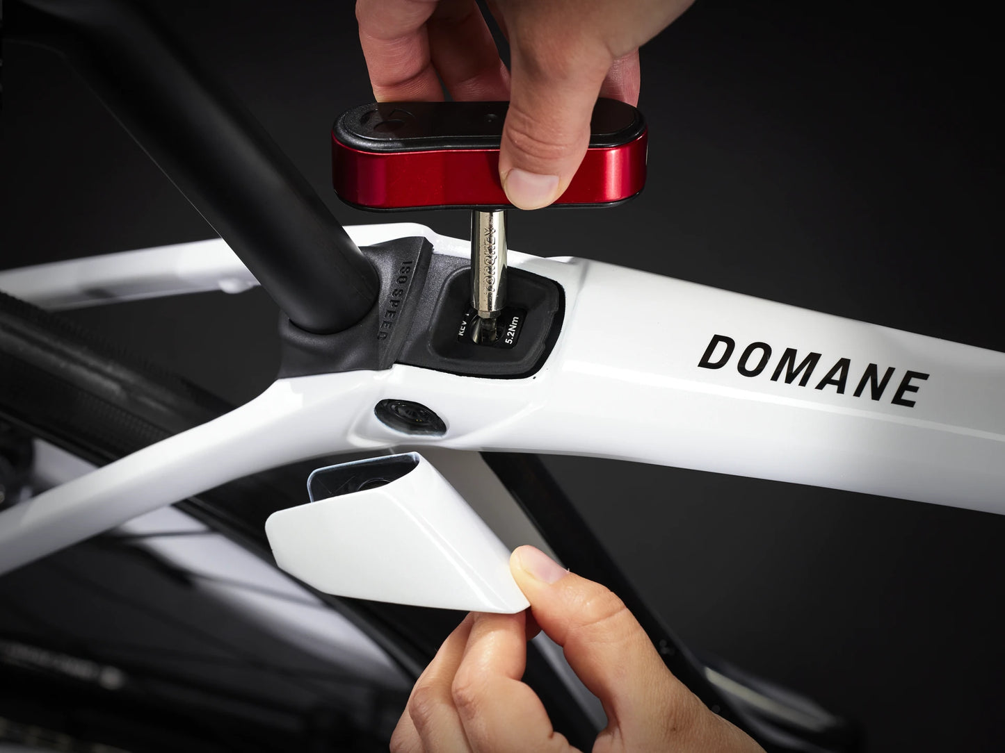 Domane SLR 9 AXS Gen 4 - Crystal White